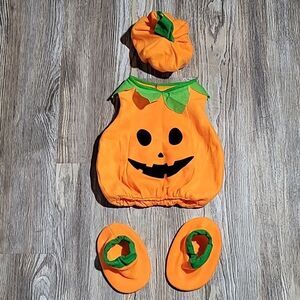 Baby Pumpkin Halloween Costume Size Small (6-12 Months)
